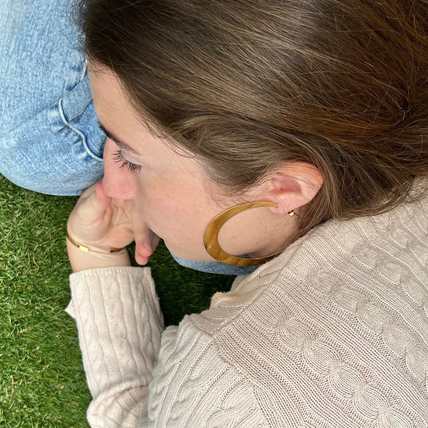 Moon hoops