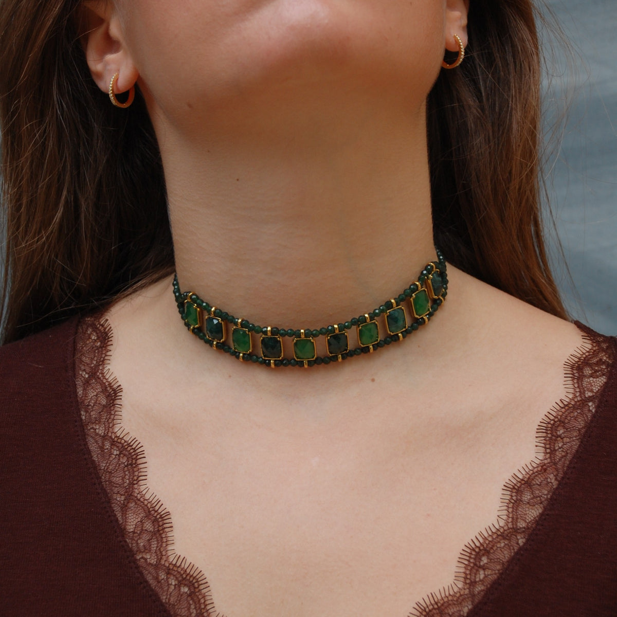 Choker Capricho, de piedras verdes · Blankspot COMO SI NADA