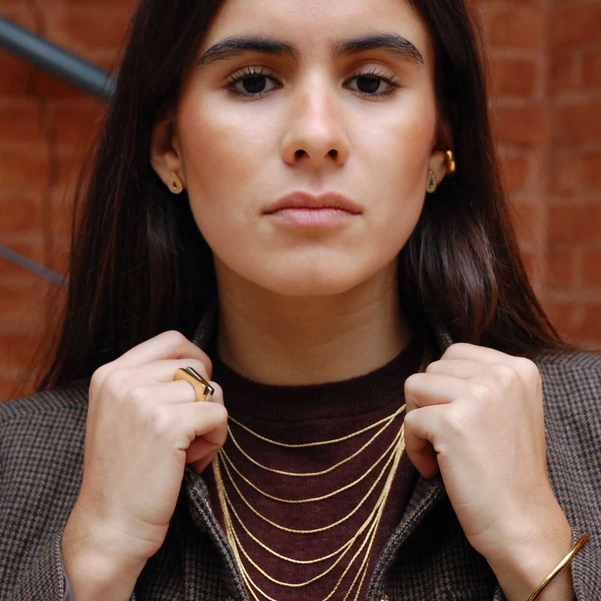 Collar Melena dorado, multicapa de cadenas finas · puesto · Blankspot COMO SI NADA